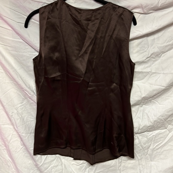 Escada 100%silk sleeveless top - Picture 7 of 8